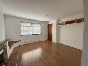 14 Hillview GardensImage 5