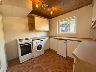 14 Hillview GardensImage 7
