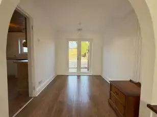 14 Hillview GardensImage 6