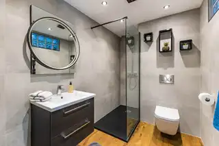 42 Glenmore PlaceImage 17