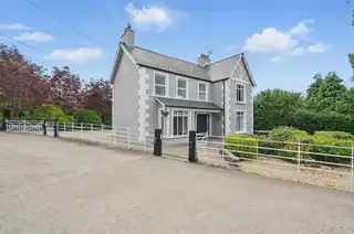 Image 1 for 52 Markethill Road
