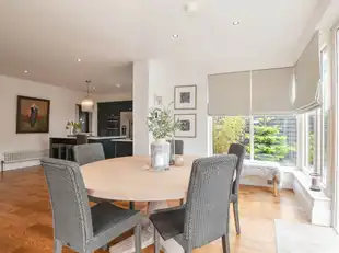 58 Oakfield ParkImage 10
