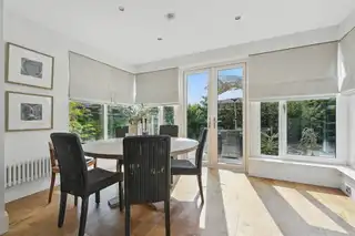 58 Oakfield ParkImage 12