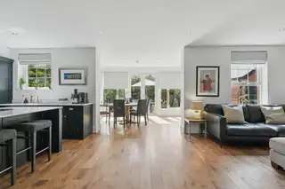 58 Oakfield ParkImage 7