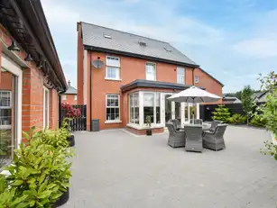 58 Oakfield ParkImage 4