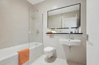 Apt B5 Malone SquareImage 11