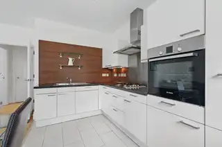 Apt B5 Malone SquareImage 6