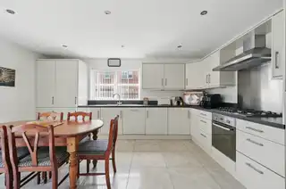 6 Limetree CourtImage 8