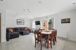 6 Limetree CourtImage 9