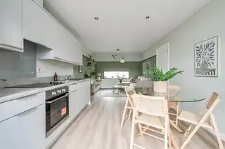 Apt 16 31 Apsley StreetImage 4