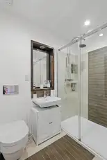Apt 42 Custom House SquareImage 13
