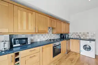 Apt 5 25-27 Dunluce AvenueImage 12