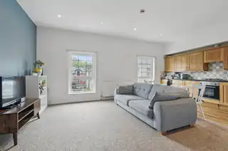 Apt 5 25-27 Dunluce AvenueImage 6