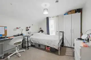 Apt 5 25-27 Dunluce AvenueImage 17