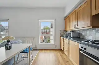 Apt 5 25-27 Dunluce AvenueImage 13