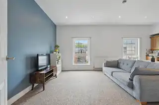 Apt 5 25-27 Dunluce AvenueImage 5