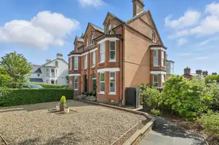 Image 1 for 679 Antrim Road