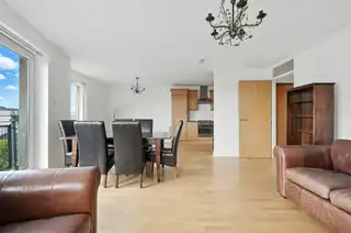 Apt 404 Park AvenueImage 4