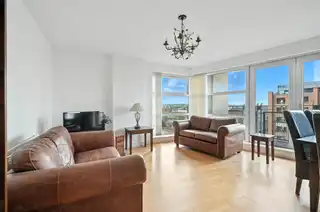 Apt 404 Park AvenueImage 3