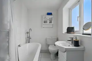 124 Melrose StreetImage 11
