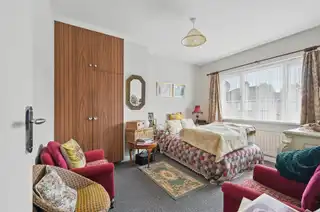 18 Prince Edward DriveImage 10
