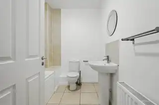 404 Saint Anne's SquareImage 14