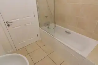 204 Saint Anne's Square (Albert Court)Image 13