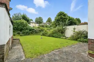 26 Mount Eden ParkImage 18