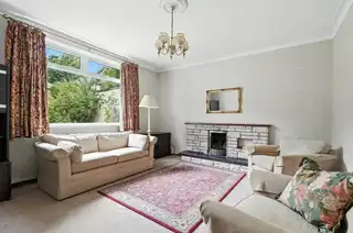 26 Mount Eden ParkImage 6