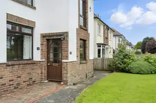 26 Mount Eden ParkImage 2