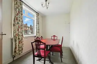 26 Mount Eden ParkImage 8