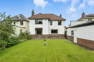 26 Mount Eden ParkImage 19
