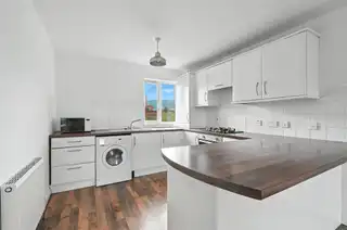 7 Maldon CourtImage 6