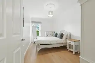 Apt 2 16 Deramore ParkImage 8