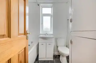 11 Oakmount DriveImage 11