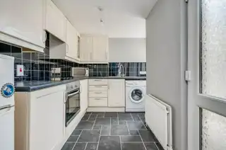 11 Oakmount DriveImage 7