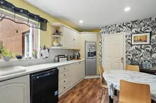 39 Church AvenueImage 11