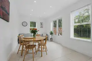 1 Ishbel GardensImage 10