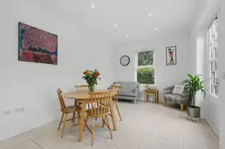 1 Ishbel GardensImage 9