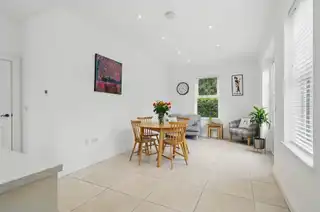1 Ishbel GardensImage 16