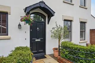 1 Ishbel GardensImage 3