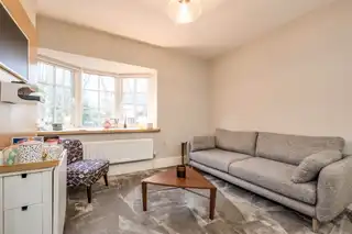 Apt 4 26 Sans Souci ParkImage 9