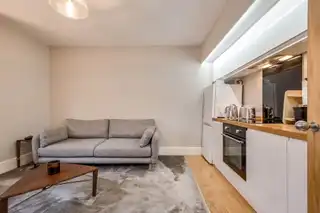 Apt 4 26 Sans Souci ParkImage 10