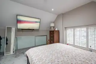 Apt 4 26 Sans Souci ParkImage 14