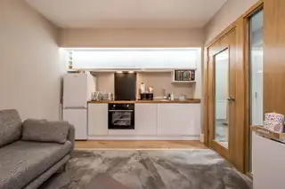 Apt 4 26 Sans Souci ParkImage 11
