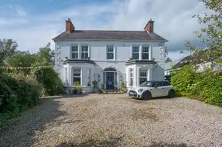 Image 1 for 45 Holestone Road