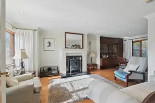 11 Meadowvale GardensImage 4