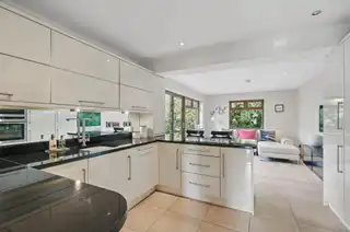 11 Meadowvale GardensImage 7