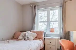 28 RosslaneImage 23