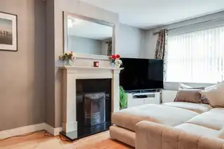 28 RosslaneImage 6